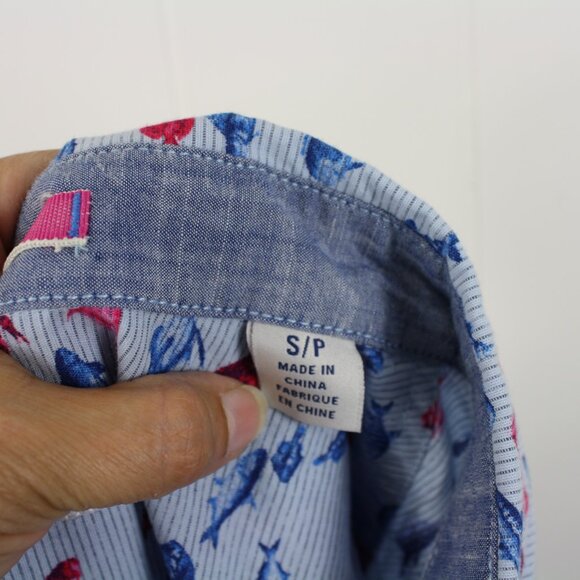 TOMMY BAHAMA Men's Size Novelty Fish Print Cotton Hawaiian Shirt Summer - Picture 8 of 8